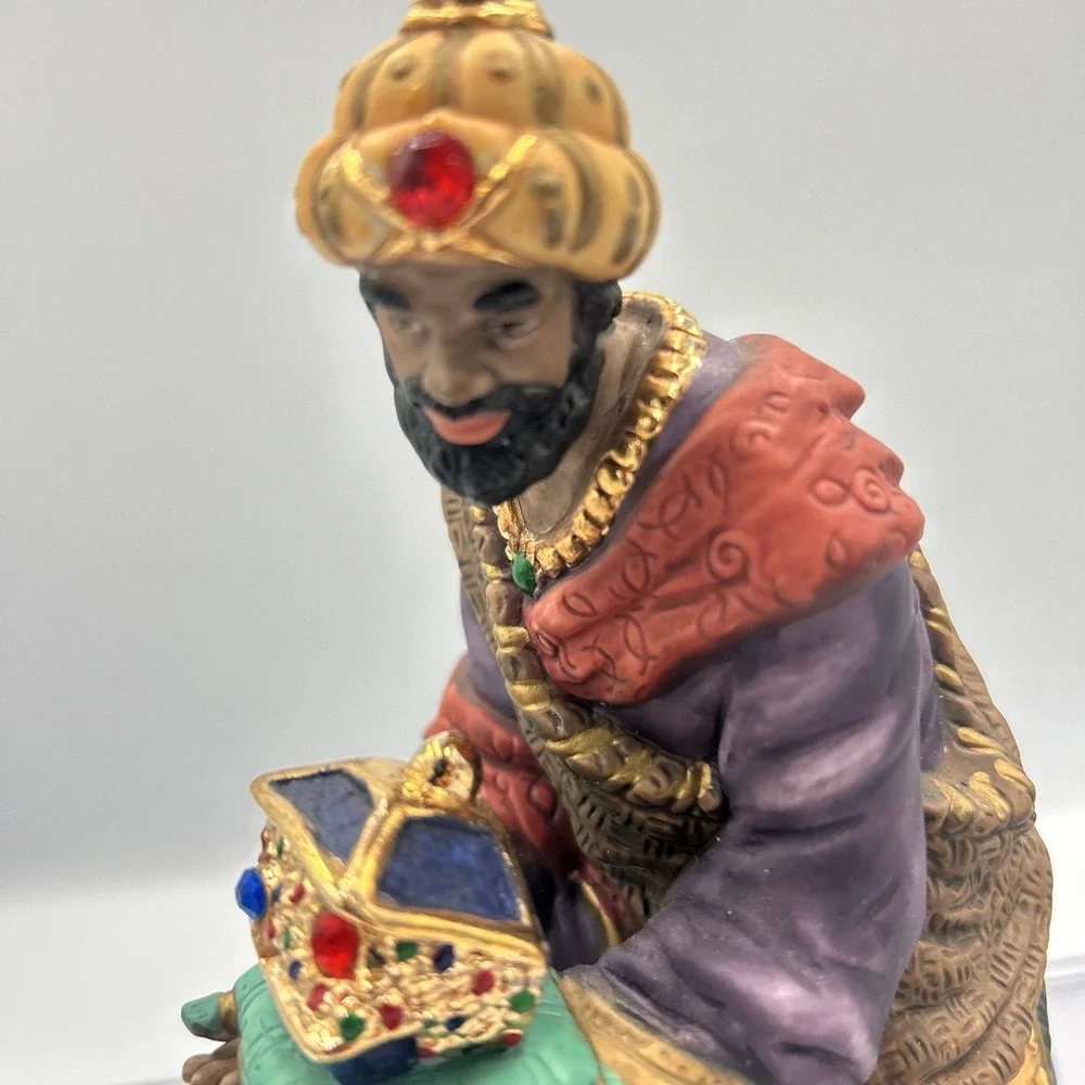 Kirkland Signature‎ Nativity Replacement WISEMAN Kneeling Figurine 75177